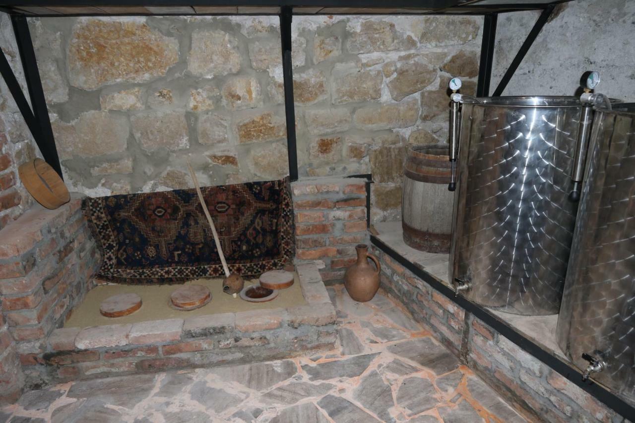 Sun Guest House Kutaisi Exterior photo